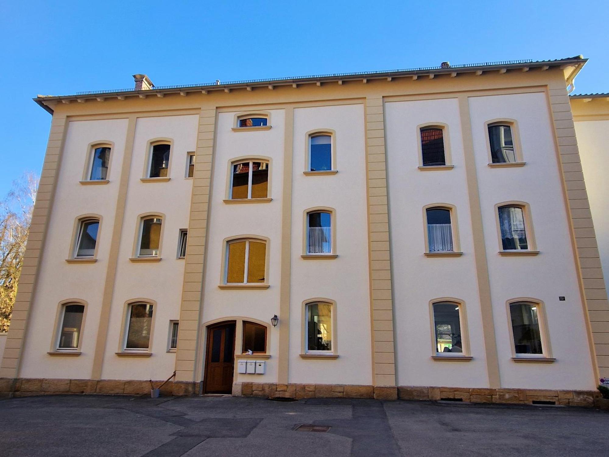 Grosse 3-Zimmer Wohnung - Zentral-Coburg - Kostenloser Parkplatz Exterior photo